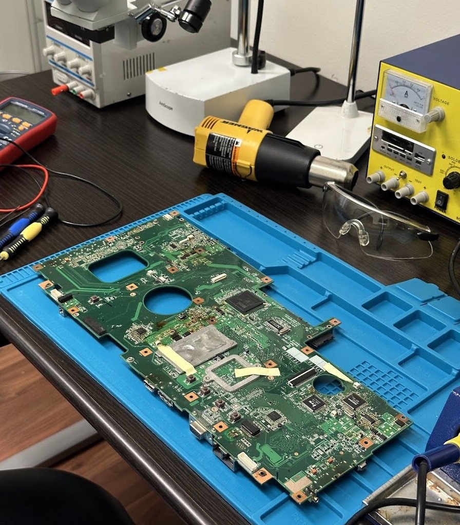 Advanced Motherboard & Micro Soldering Program